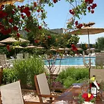 Joya Park Hotell 4*