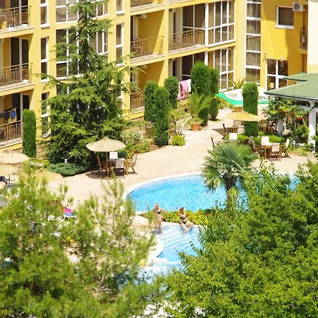 Joya Park 4*