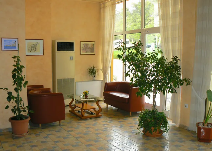 Joya Park Отель