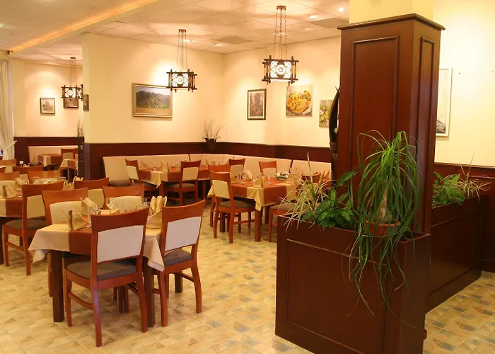 Отель Joya Park