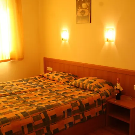 Joya Park 4*