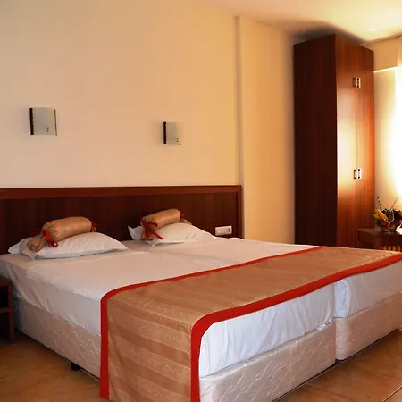 Joya Park 4* Aranyhomok